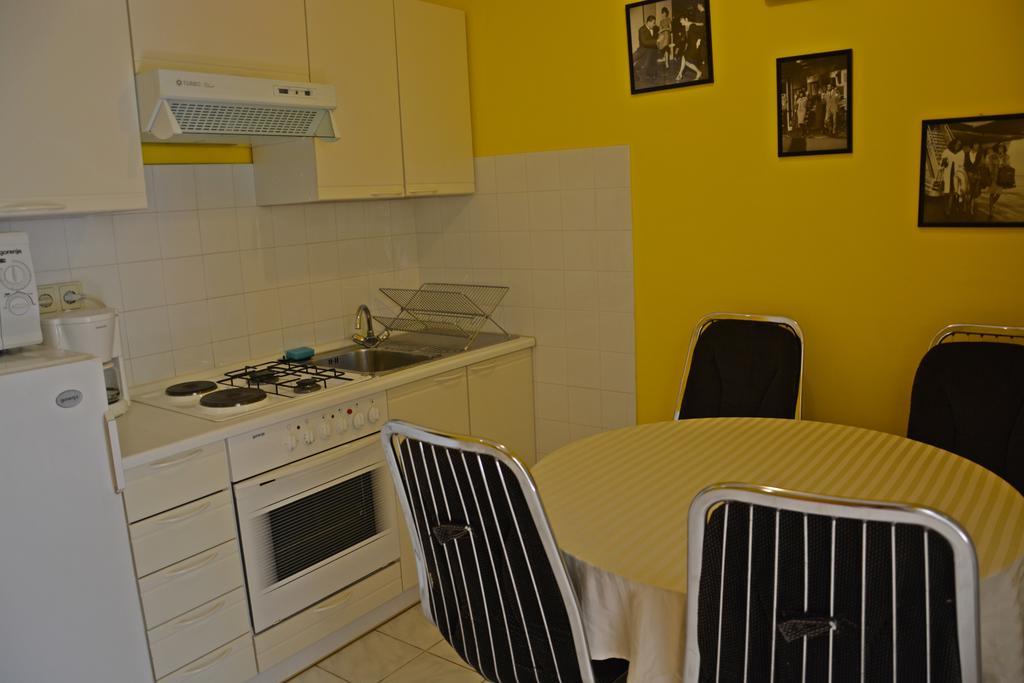 Apartments Gareta Gradac  Pokój zdjęcie